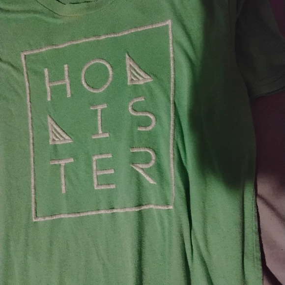 Hollister Mint Green Graphic Tee - Picture 4 of 4